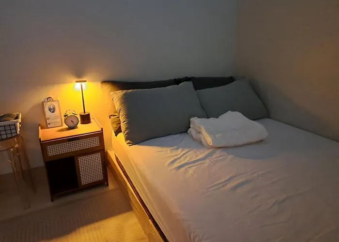Apartment Yutori Haus At Shore 3 Tower 2 Near Mall Of Pasay